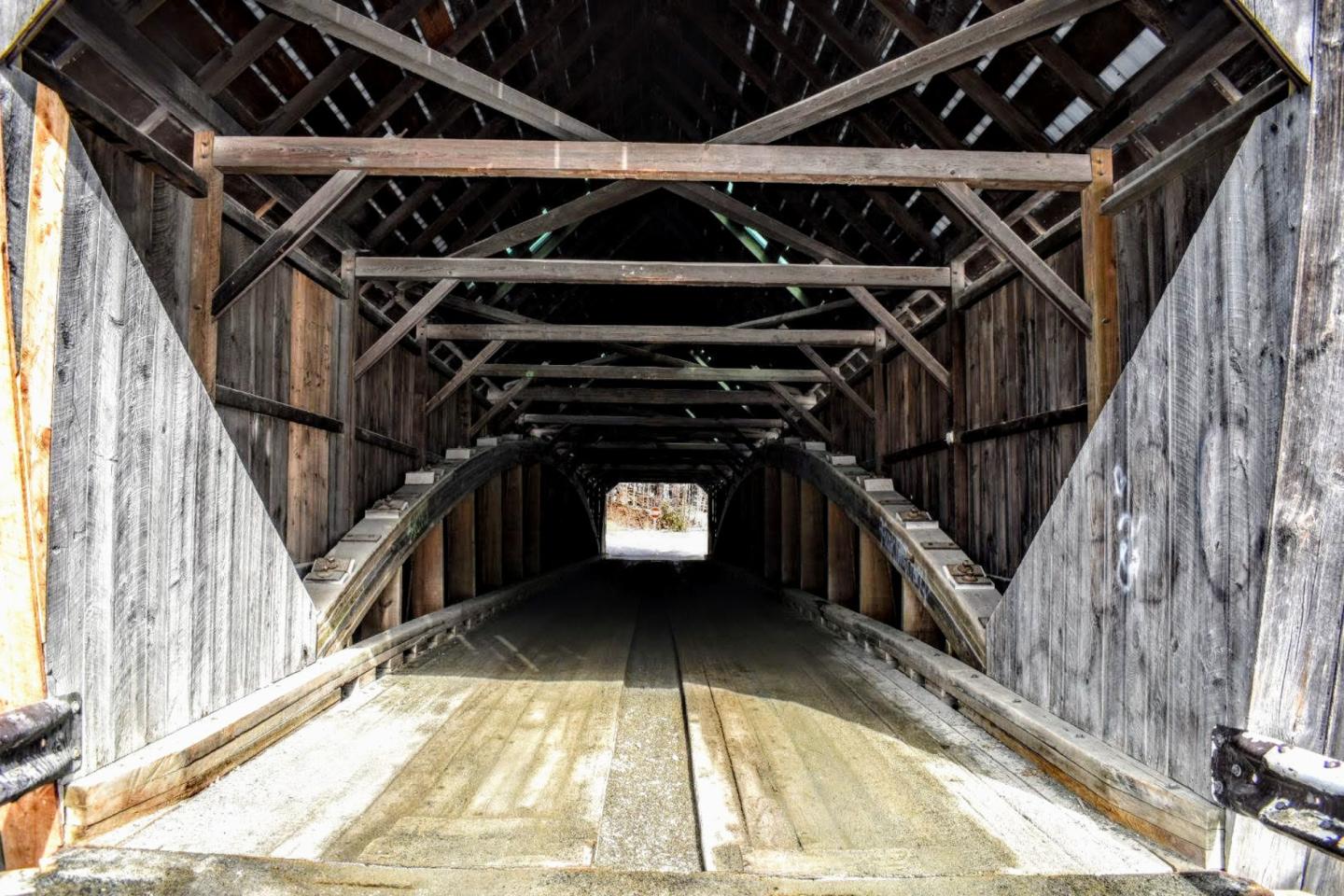 covered bridge truss types