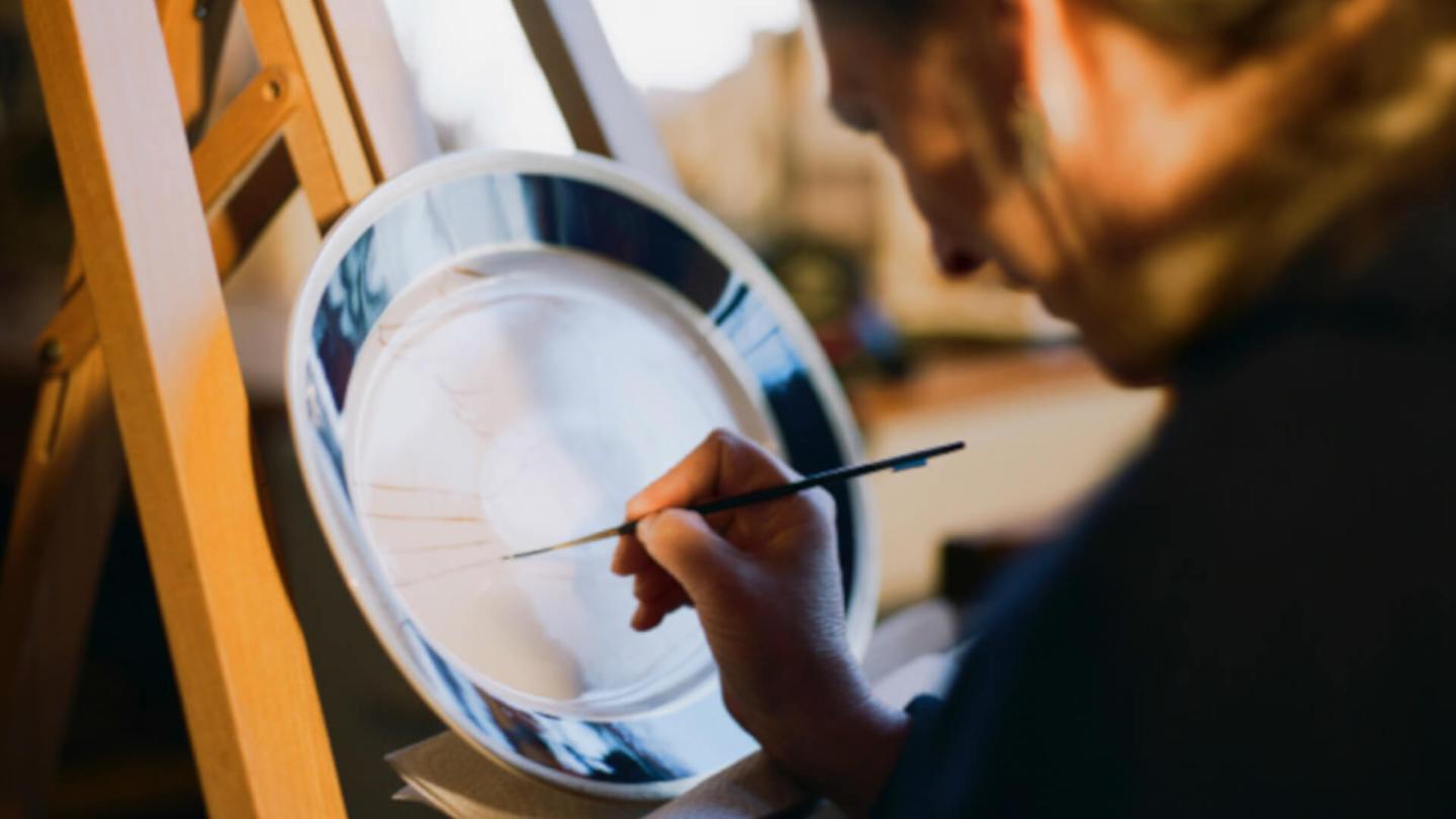 Miranda Thomas painting plate